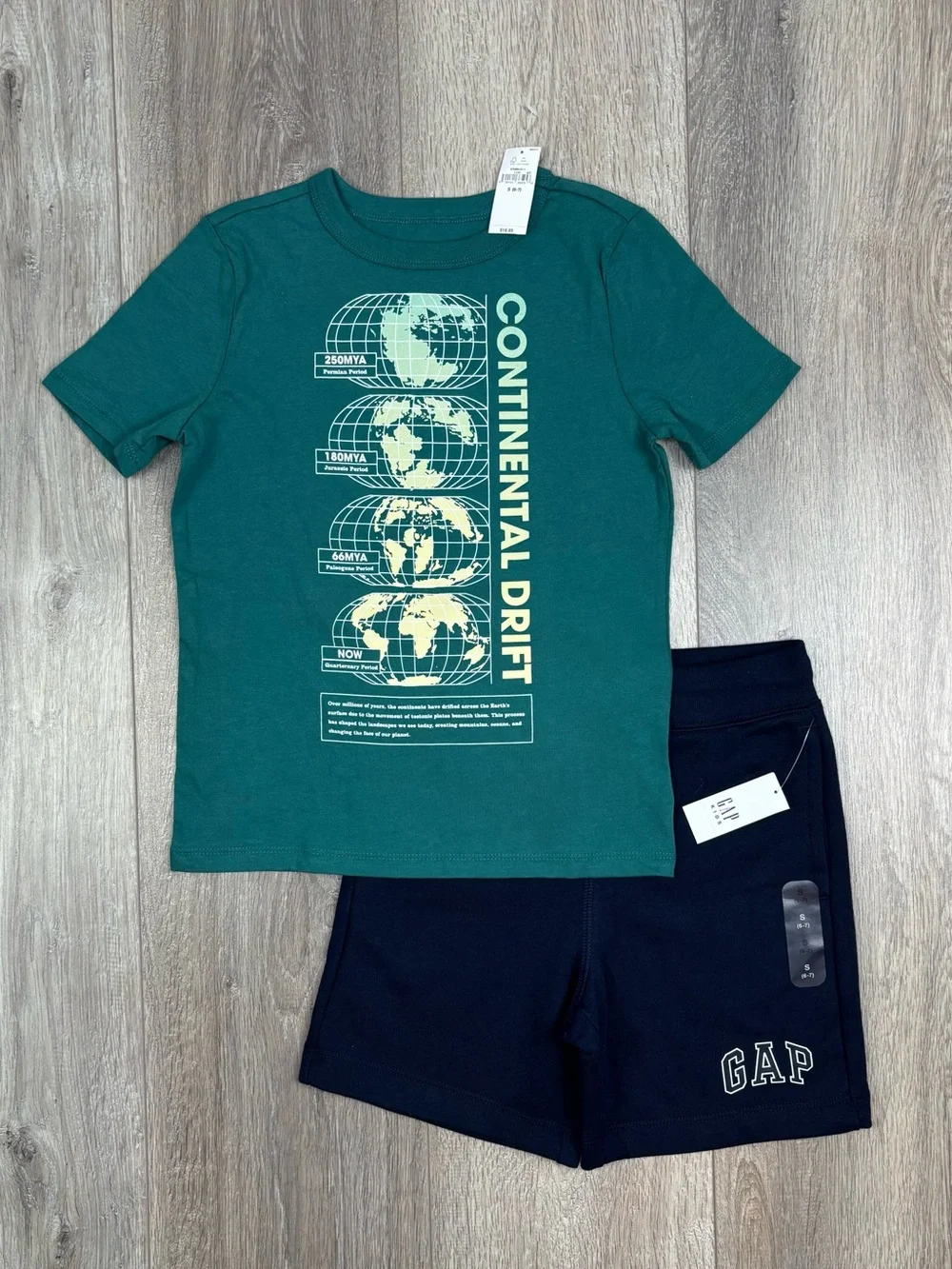 GAP Continental Drift Tee Shirt Small 6/7 NWT